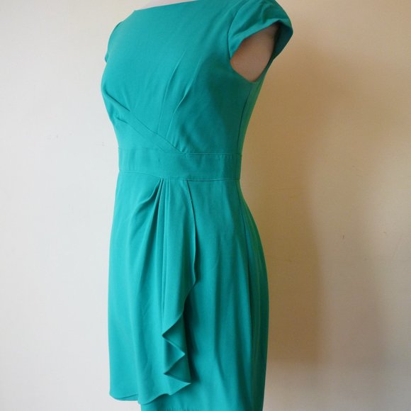 Sandra Darren Dresses & Skirts - Sandra Darren Career Cocktail Dress size 6